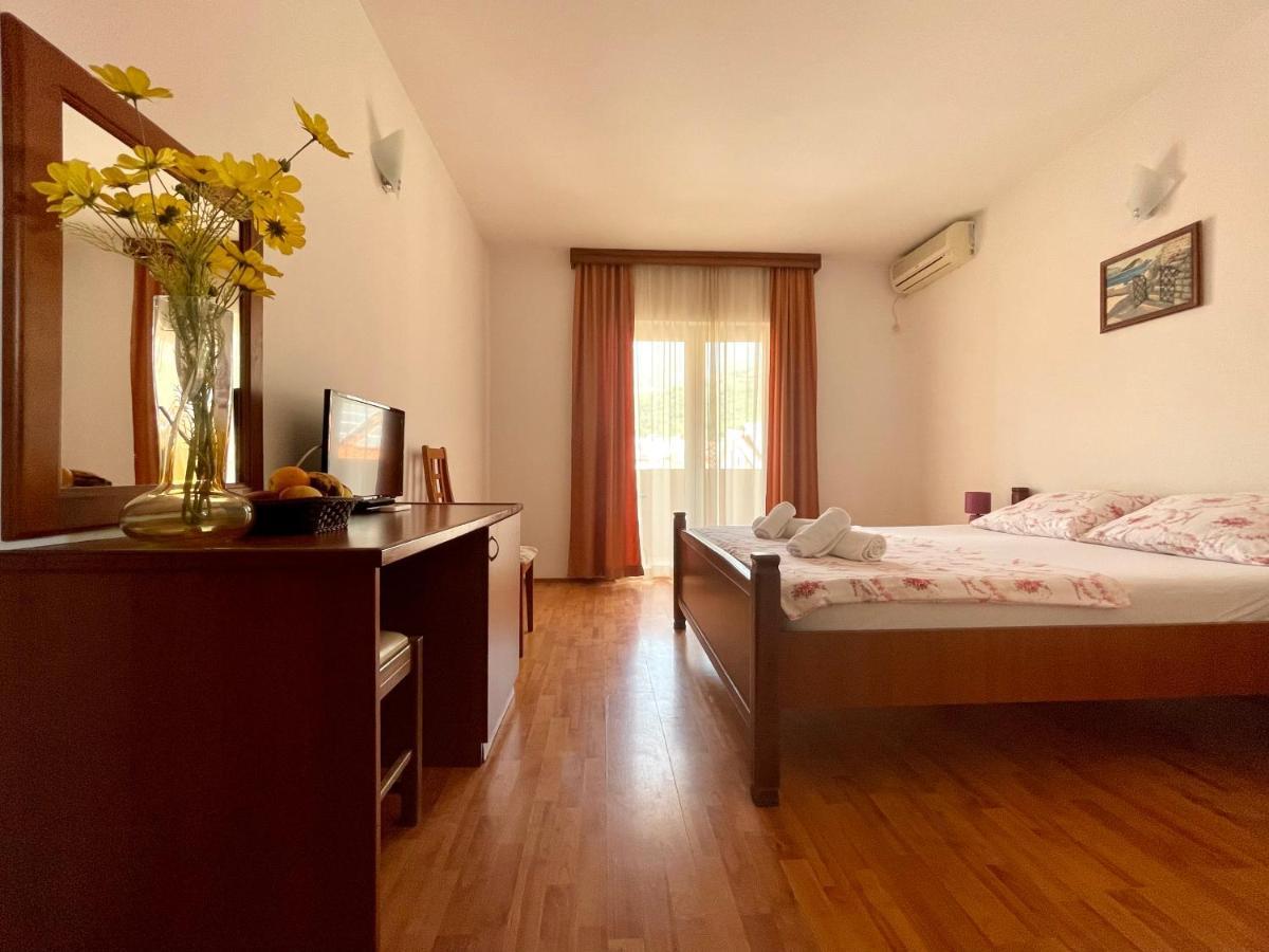 بودفا Villa Ns Velji Vinogradi المظهر الخارجي الصورة